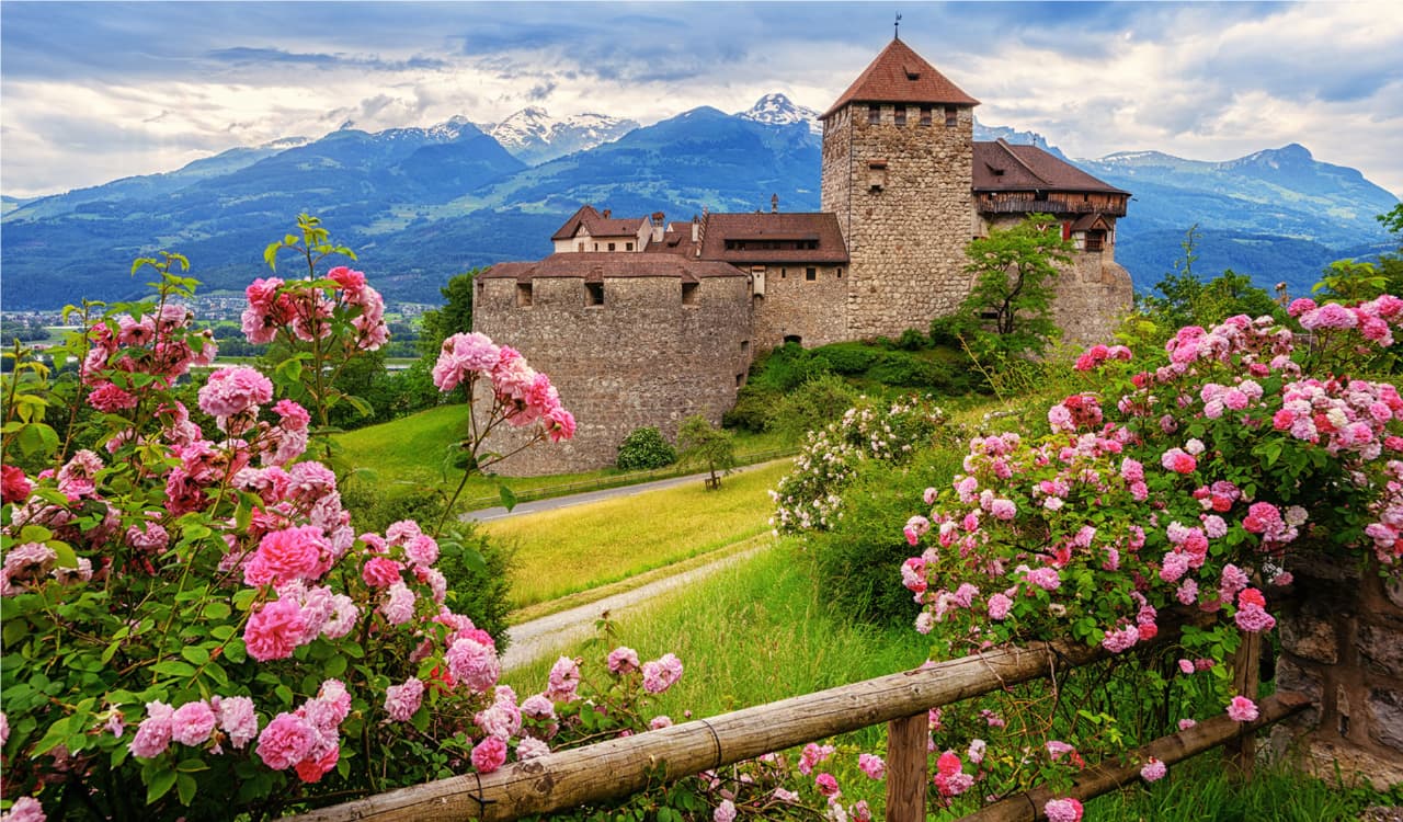 Visit Europe In Summer Holiday: Switzerland, Venice, Austria And Liechtenstein